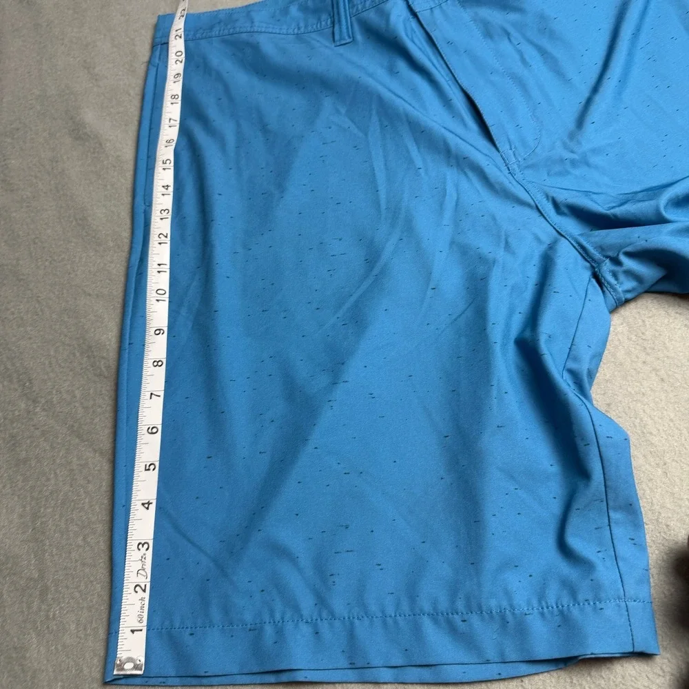 TravisMathew Mens Blue Fleck Stretch Golf Shorts Size 40 Help Wanted Patch